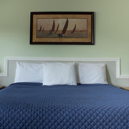Bucksport Inn Экстерьер фото