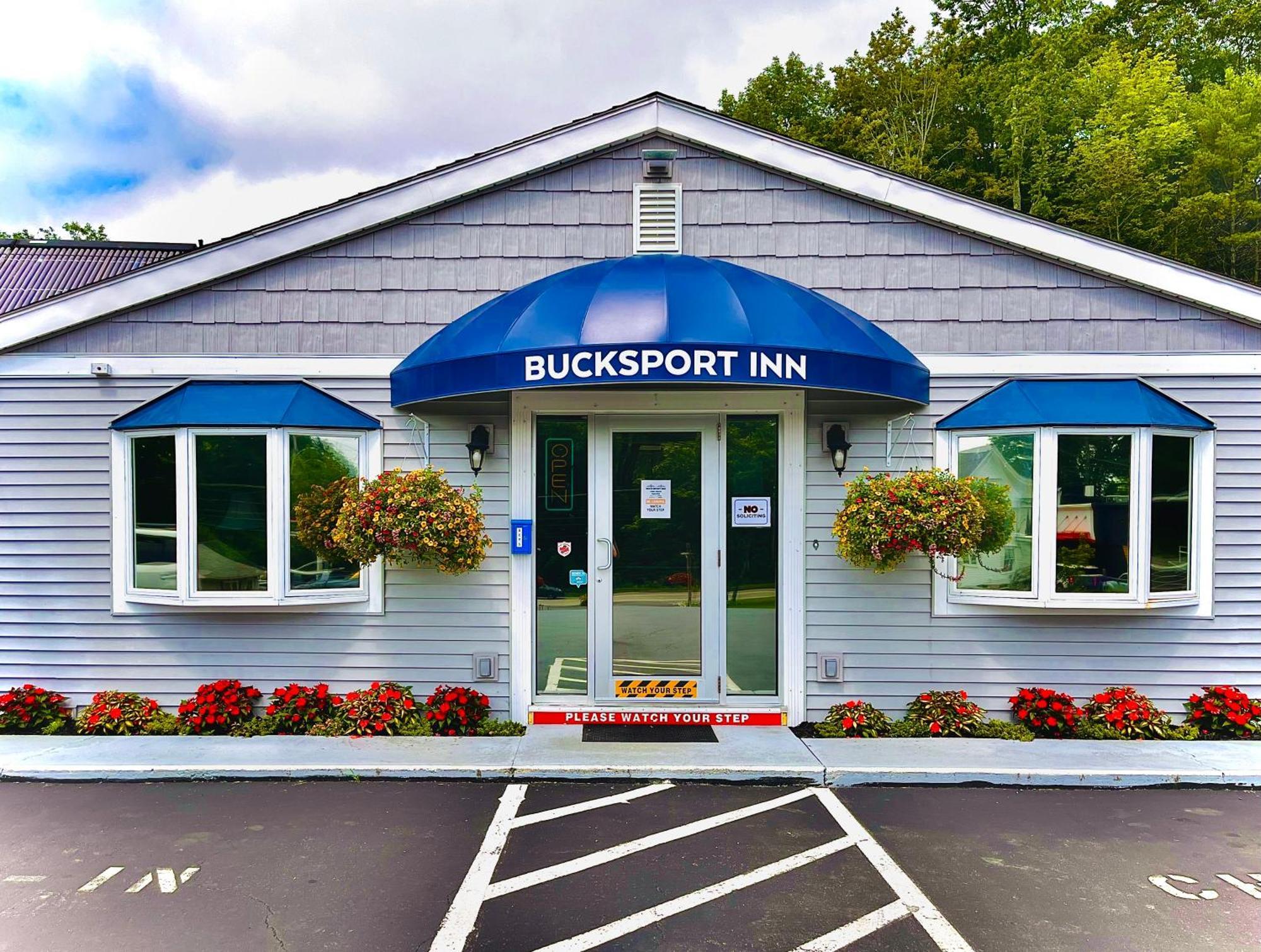 Bucksport Inn Экстерьер фото